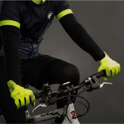 Chiba BioXCell Light Winter Cycling Gloves - Neon Yellow/silver 11 Chiba BioXCell Light Winter Cycling Gloves - Neon Yellow/silver -Sports Gloves and Clothing - Chiba chiba bioxcell light winter cycling gloves neon yellow silver 4 879910