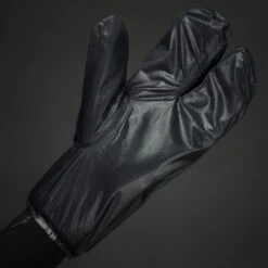 Chiba Rain Shield Superlight Overmitts - Black -Sports Gloves and Clothing - Chiba chiba rain shield superlight overmitts black 9 1212082